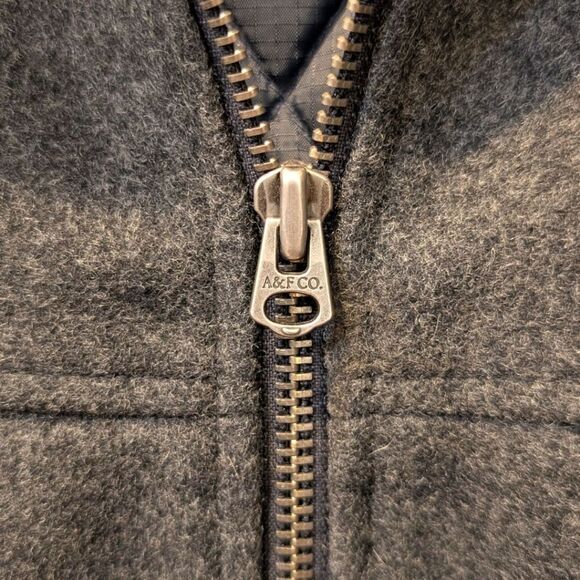 Abercrombie & Fitch 90's-Y2K Gray Wool Blend Full-Zip Quilted Lined Jacket Coat - Picture 7 of 8